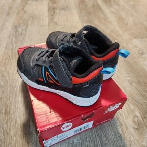 New Balance Kids Sneakers - Dark Gray with Red and Blue Highlights - 8.5 Wide